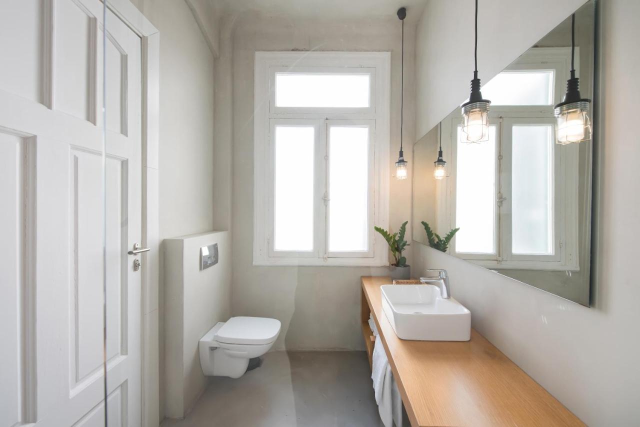 Monk Monastiraki Suites أثينا المظهر الخارجي الصورة