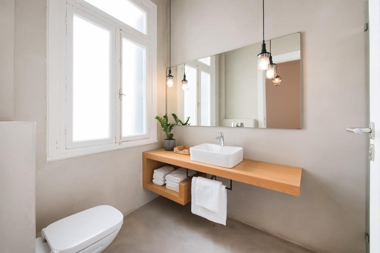 Monk Monastiraki Suites أثينا المظهر الخارجي الصورة
