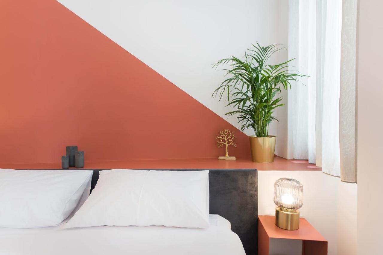 Monk Monastiraki Suites أثينا المظهر الخارجي الصورة